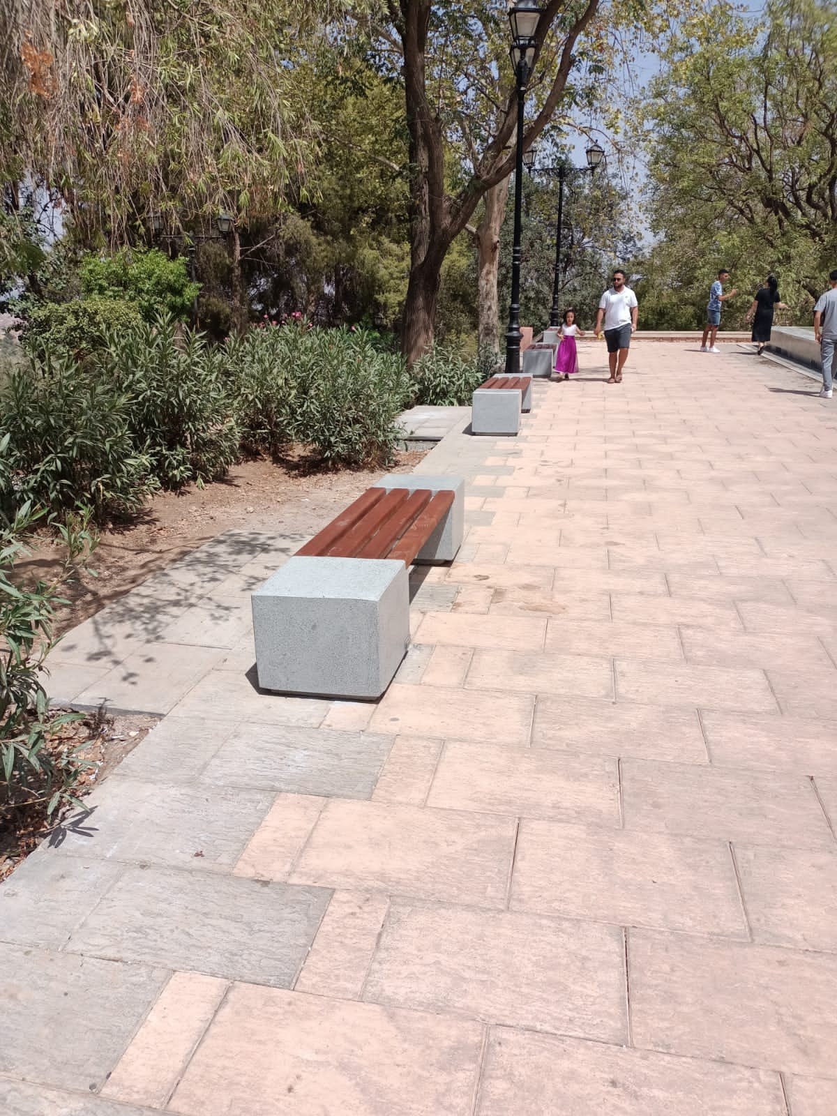 Mobilier urbain et promenade